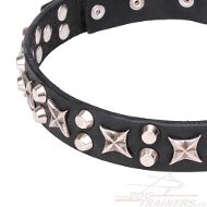 Lederhalsband mit Kegeln und Sternen Super Stil