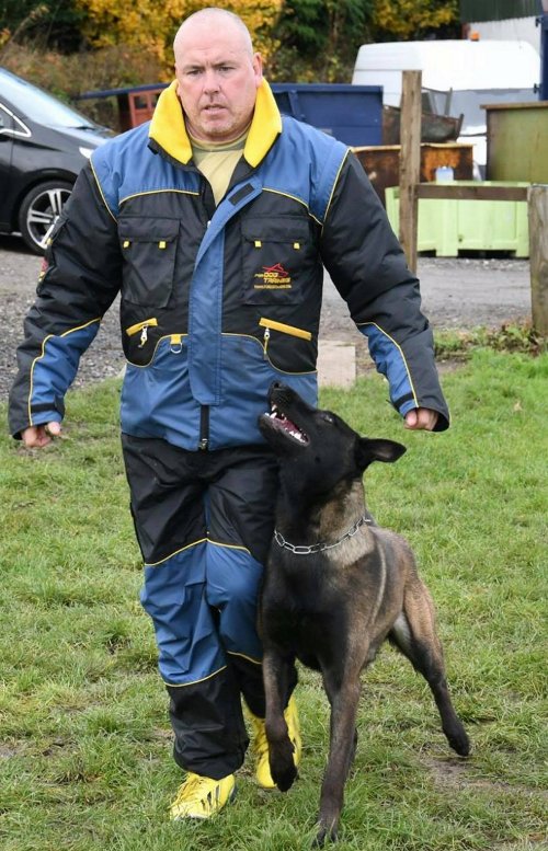 Anzug fr Hundesportler