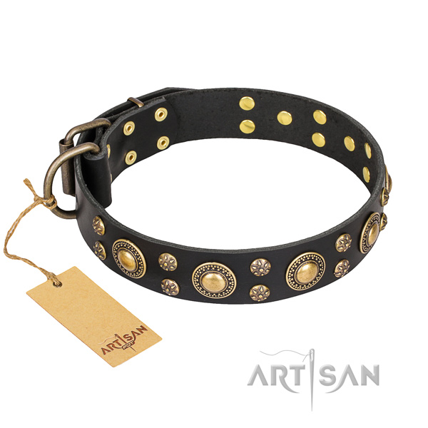 Hundehalsband aus Leder breit "Baroque Chic" FDT Artisan - zum Schließen ins Bild klicken