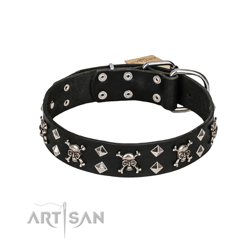 Halsband mit Totenkpfen "Rock 'n' Roll Style" FDT Artisan - zum Schließen ins Bild klicken