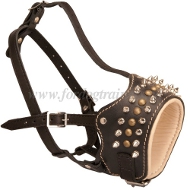 Spiked Leder Hundemaulkorb Nappa, Gepolstert